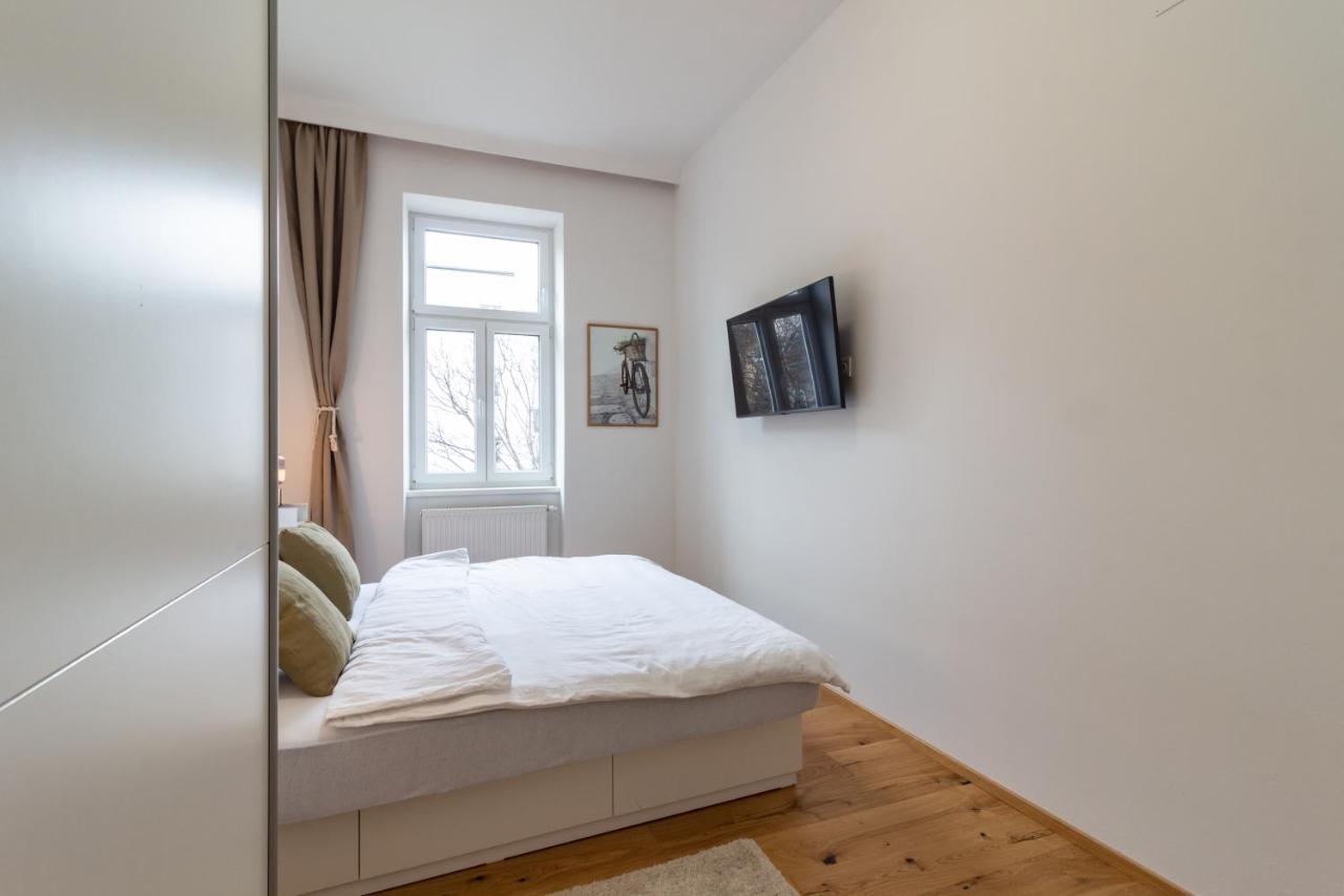 Cozy, Generous City Apartment - 10 Min To City-Centre - Contactless 24H Check-In Вена Экстерьер фото